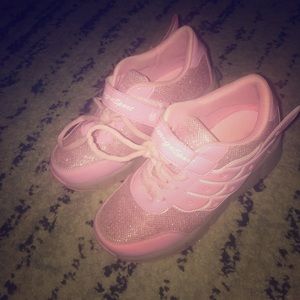 LED Light up Retractable Roller Skate Sneaker